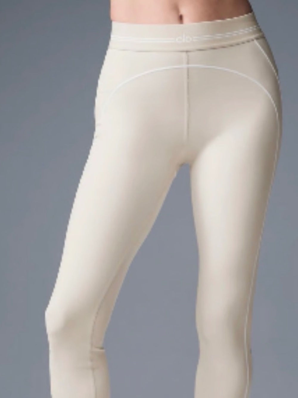 Brand New ALO Airbrush High-Waist Heart Throb Legging size M